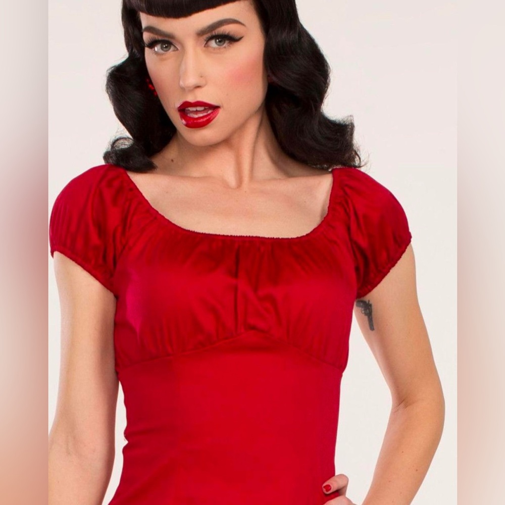 Pinup Couture Red Fitted Peasant Top
